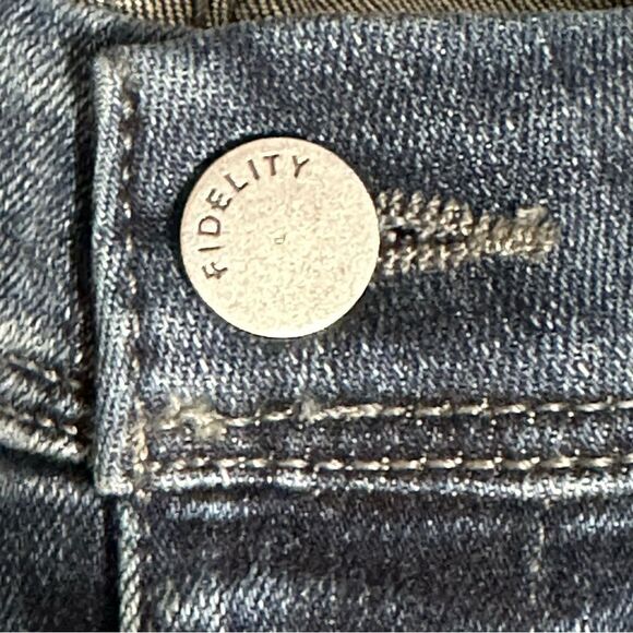 Fidelity Denim Mila Distressed Jeans Size 25 NWT - Picture 8 of 16